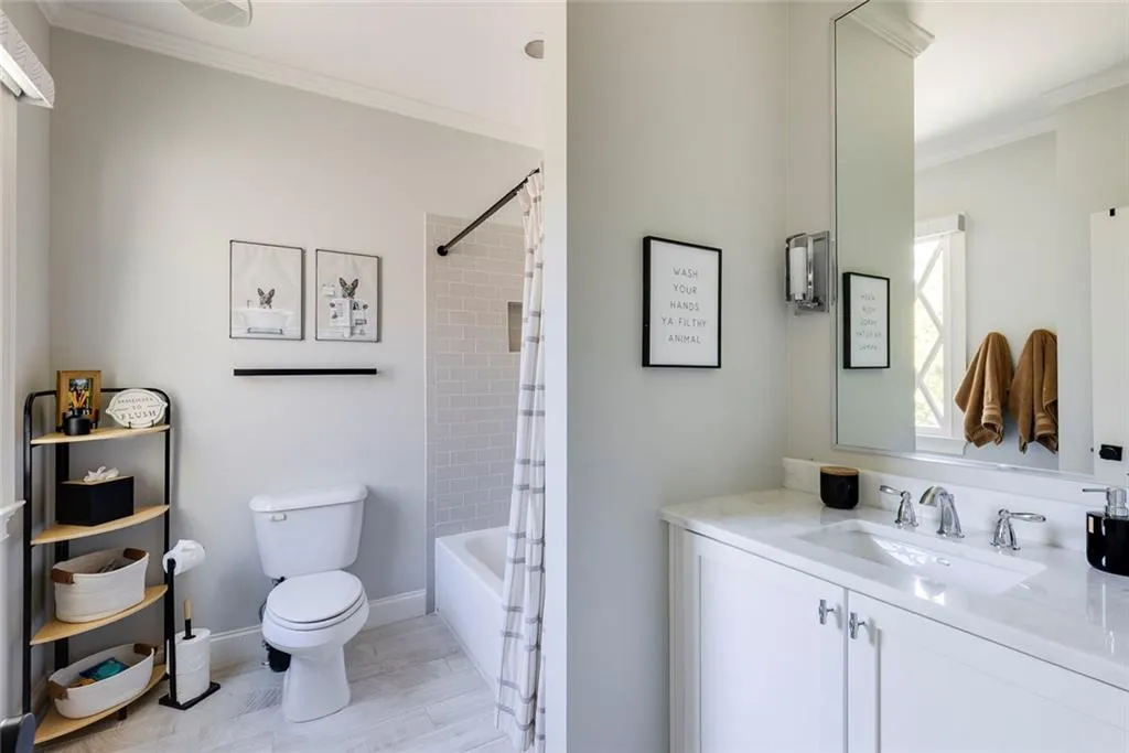 2596 Green Meadows Lane Ne, Brookhaven, Georgia 30319, 5 Bedrooms Bedrooms, ,5 BathroomsBathrooms,Residential,For Sale,2596 Green Meadows Lane Ne,7675938