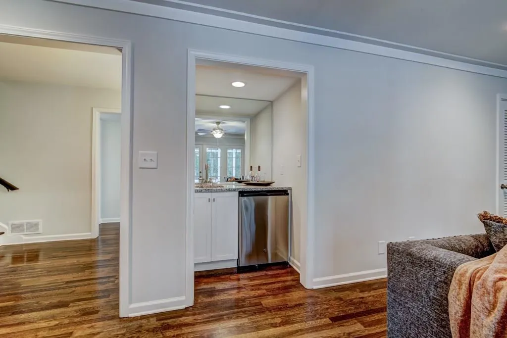 535 Tanacrest Circle, Sandy Springs, Georgia 30328, 4 Bedrooms Bedrooms, ,3 BathroomsBathrooms,Residential,Sold,535 Tanacrest Circle,6080465