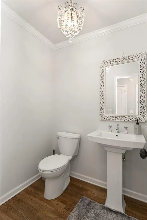 595 Chestnut Hall Lane, Atlanta, Georgia 30327, 4 Bedrooms Bedrooms, ,2 BathroomsBathrooms,Residential,Sold,595 Chestnut Hall Lane,6670758
