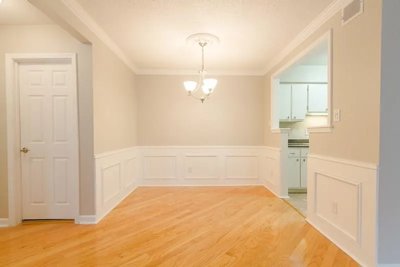 7008 Wingate Way, Sandy Springs, Georgia 30350, 2 Bedrooms Bedrooms, ,2 BathroomsBathrooms,Residential,Sold,7008 Wingate Way,5777422