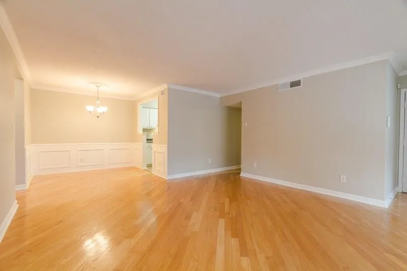 7008 Wingate Way, Sandy Springs, Georgia 30350, 2 Bedrooms Bedrooms, ,2 BathroomsBathrooms,Residential,Sold,7008 Wingate Way,5777422