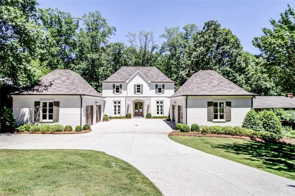 4535 Lake Forrest Drive, Atlanta, Georgia 30342, 7 Bedrooms Bedrooms, ,8 BathroomsBathrooms,Residential,Sold,4535 Lake Forrest Drive,5703154
