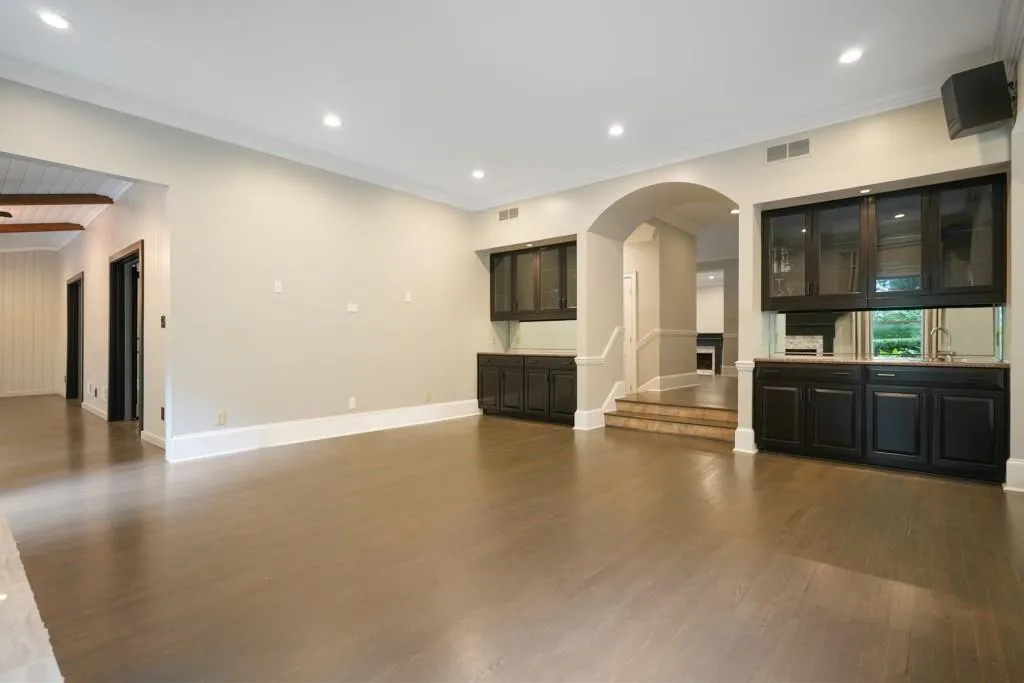 5680 Glen Errol Road, Sandy Springs, Georgia 30327, 4 Bedrooms Bedrooms, ,3 BathroomsBathrooms,Residential,Sold,5680 Glen Errol Road,6954796