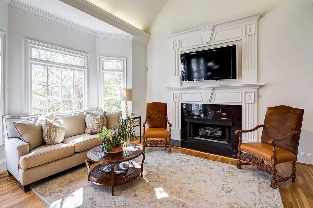 8345 Jett Ferry Road, Sandy Springs, Georgia 30350, 6 Bedrooms Bedrooms, ,5 BathroomsBathrooms,Residential,Sold,8345 Jett Ferry Road,5771702