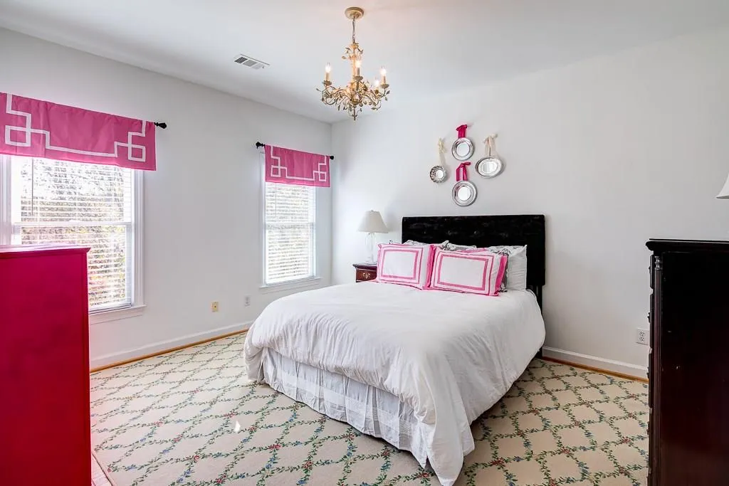 8345 Jett Ferry Road, Sandy Springs, Georgia 30350, 6 Bedrooms Bedrooms, ,5 BathroomsBathrooms,Residential,Sold,8345 Jett Ferry Road,5771702