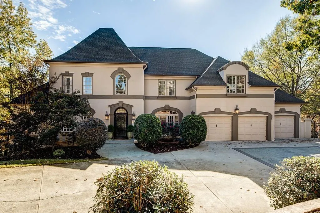 8345 Jett Ferry Road, Sandy Springs, Georgia 30350, 6 Bedrooms Bedrooms, ,5 BathroomsBathrooms,Residential,Sold,8345 Jett Ferry Road,5771702