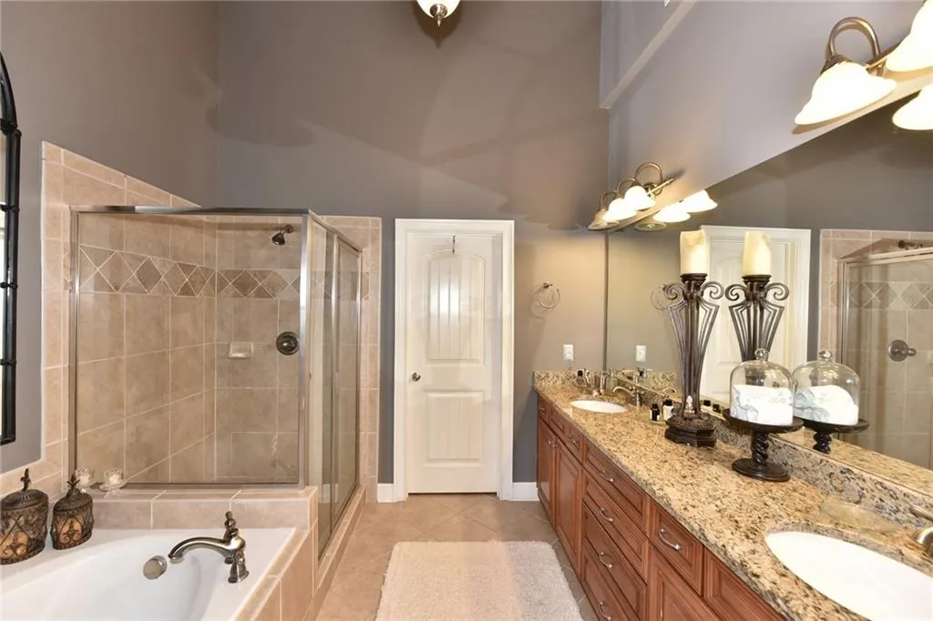 950 Telfair Close Unit 950, Atlanta, Georgia 30350, 3 Bedrooms Bedrooms, ,3 BathroomsBathrooms,Residential,Sold,950 Telfair Close Unit 950,5809577
