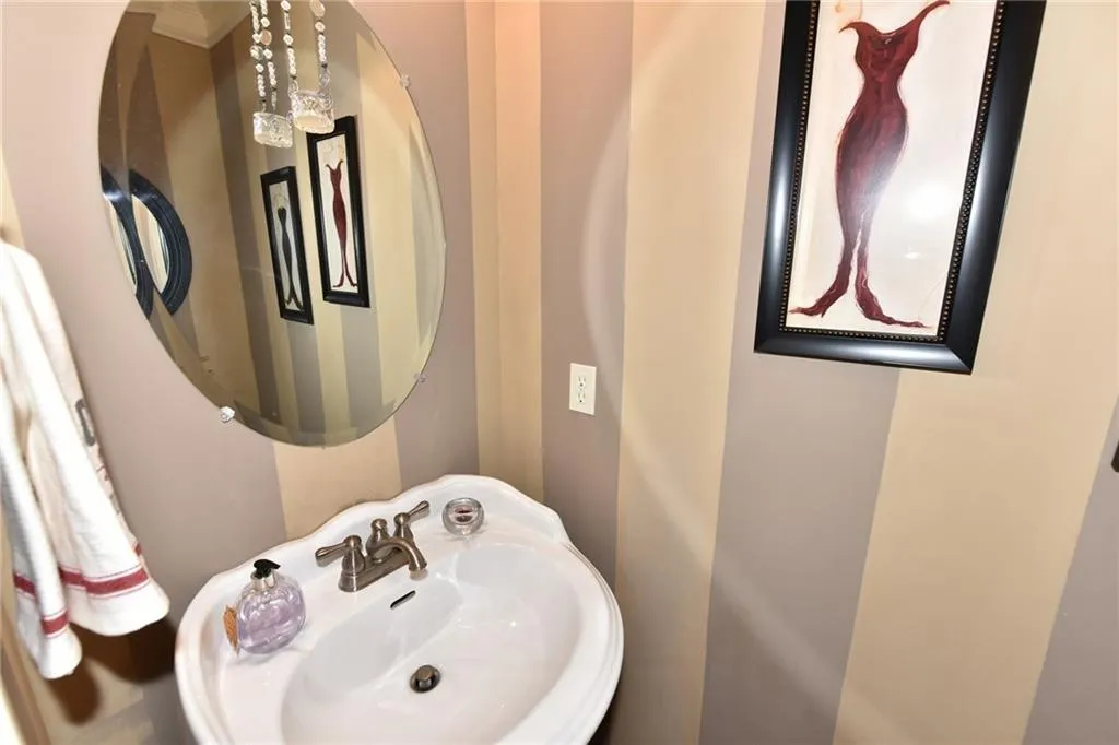 950 Telfair Close Unit 950, Atlanta, Georgia 30350, 3 Bedrooms Bedrooms, ,3 BathroomsBathrooms,Residential,Sold,950 Telfair Close Unit 950,5809577