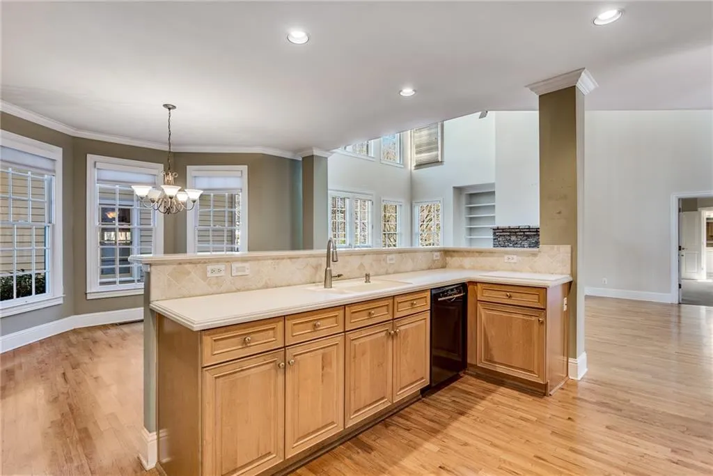 3503 Greenwood Close, Sandy Springs, Georgia 30319, 5 Bedrooms Bedrooms, ,5 BathroomsBathrooms,Residential,Sold,3503 Greenwood Close,6996686