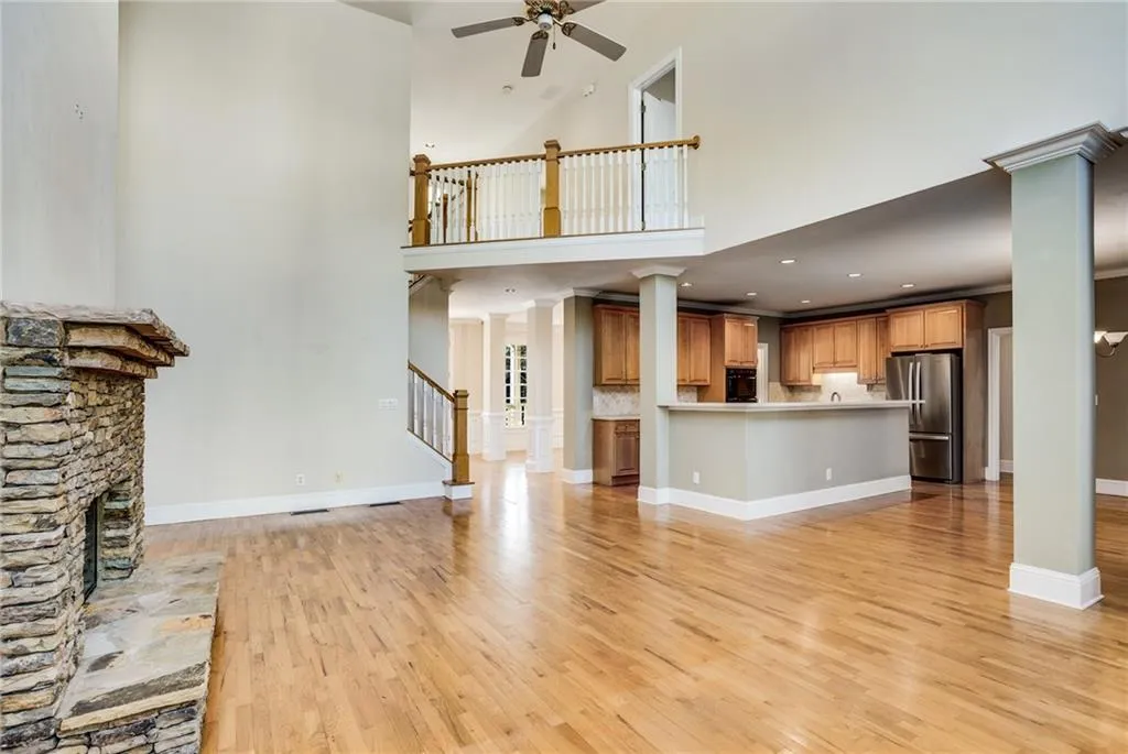3503 Greenwood Close, Sandy Springs, Georgia 30319, 5 Bedrooms Bedrooms, ,5 BathroomsBathrooms,Residential,Sold,3503 Greenwood Close,6996686