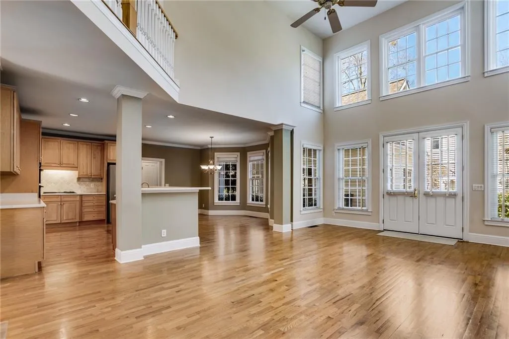 3503 Greenwood Close, Sandy Springs, Georgia 30319, 5 Bedrooms Bedrooms, ,5 BathroomsBathrooms,Residential,Sold,3503 Greenwood Close,6996686