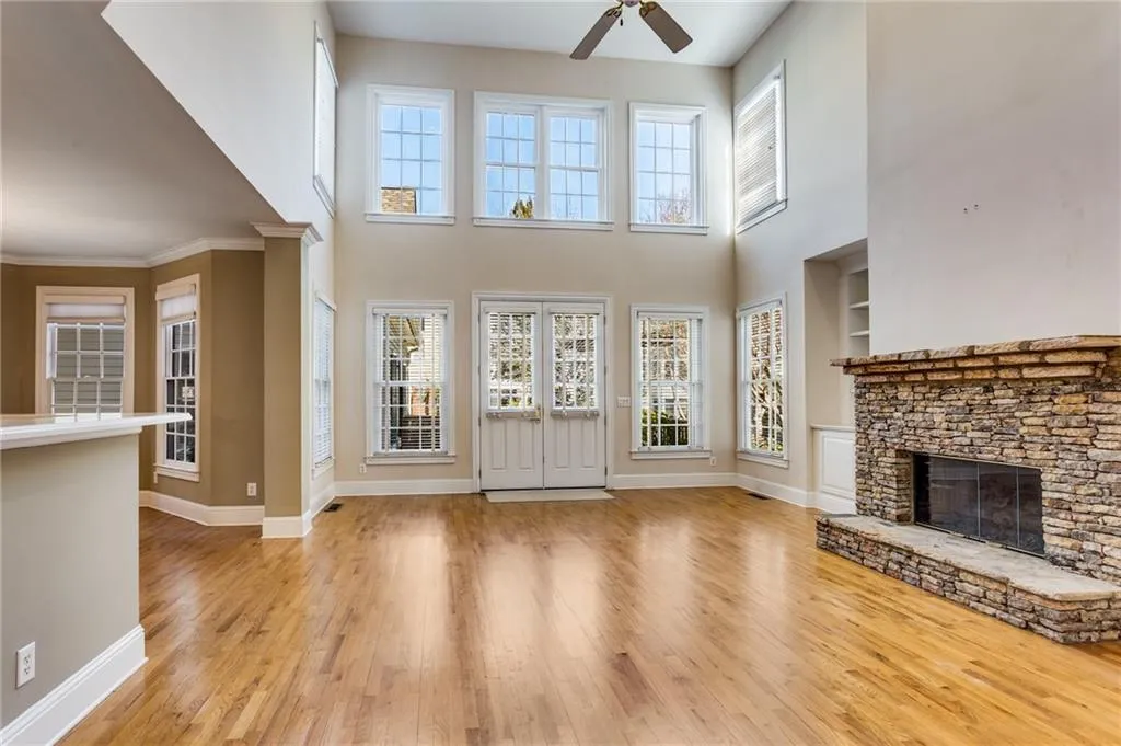 3503 Greenwood Close, Sandy Springs, Georgia 30319, 5 Bedrooms Bedrooms, ,5 BathroomsBathrooms,Residential,Sold,3503 Greenwood Close,6996686