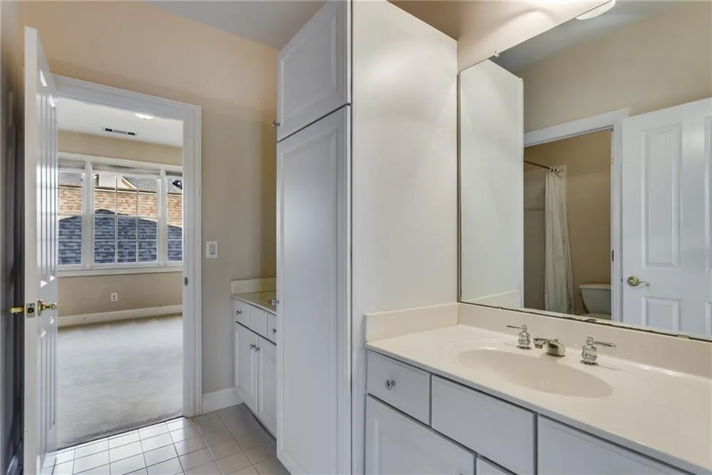 3503 Greenwood Close, Sandy Springs, Georgia 30319, 5 Bedrooms Bedrooms, ,5 BathroomsBathrooms,Residential,Sold,3503 Greenwood Close,6996686
