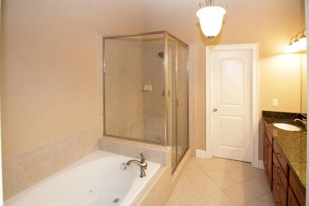 934 Telfair Close, Sandy Springs, Georgia 30350, 3 Bedrooms Bedrooms, ,3 BathroomsBathrooms,Residential,Sold,934 Telfair Close,5835400