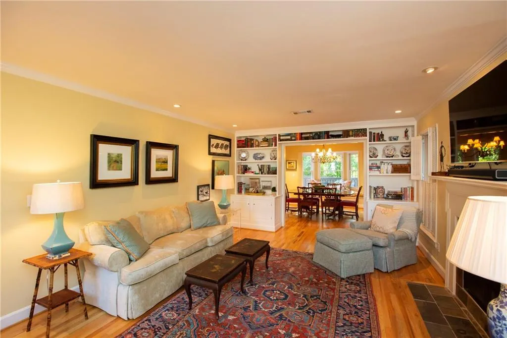 602 Defoors Mill Circle Nw, Atlanta, Georgia 30318, 3 Bedrooms Bedrooms, ,2 BathroomsBathrooms,Residential,Sold,602 Defoors Mill Circle Nw,6024528