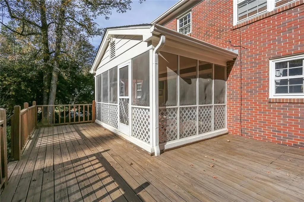 561 Dalrymple Road, Sandy Springs, Georgia 30328, 6 Bedrooms Bedrooms, ,4 BathroomsBathrooms,Residential,Sold,561 Dalrymple Road,5776742