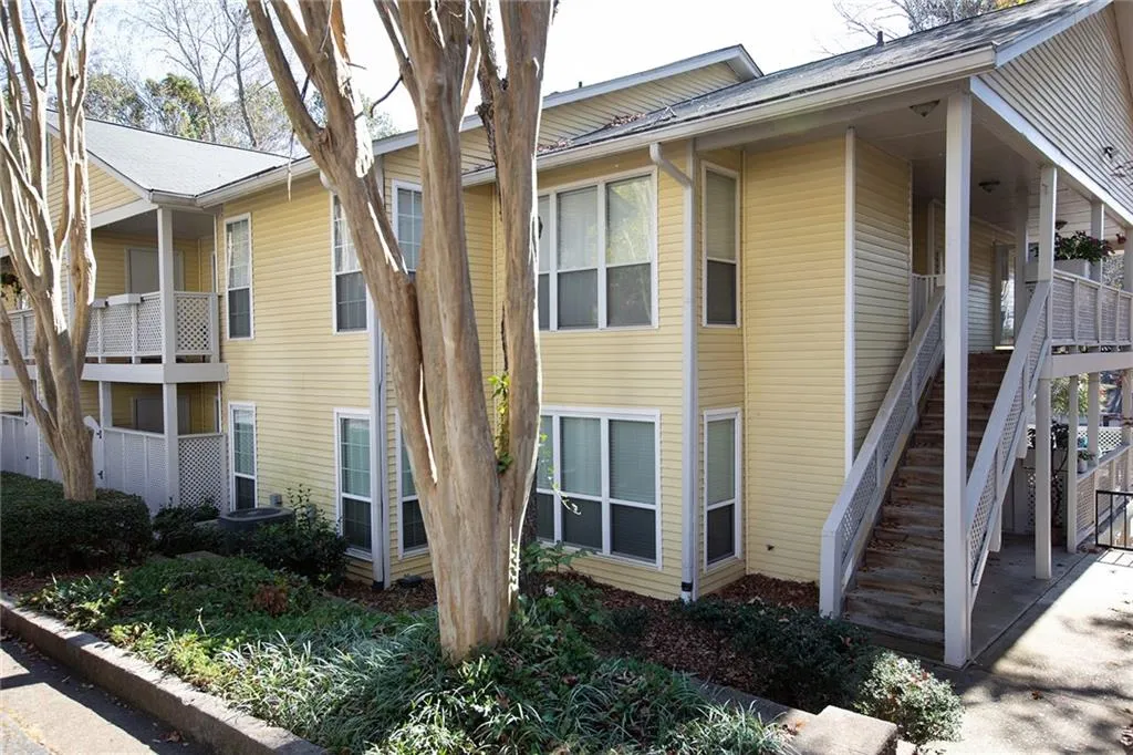 6808 Glenridge Drive Unit H, Sandy Springs, Georgia 30328, 1 Bedroom Bedrooms, ,1 BathroomBathrooms,Residential,Sold,6808 Glenridge Drive Unit H,7130907
