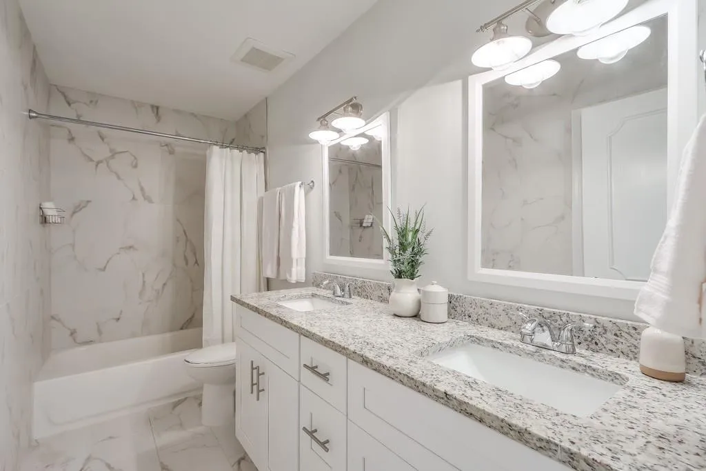 5400 Roswell Road Unit J6, Sandy Springs, Georgia 30342, 3 Bedrooms Bedrooms, ,2 BathroomsBathrooms,Residential,Sold,5400 Roswell Road Unit J6,7407795