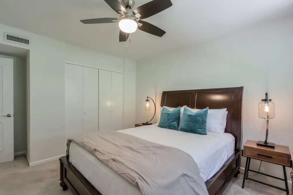 5400 Roswell Road Unit J6, Sandy Springs, Georgia 30342, 3 Bedrooms Bedrooms, ,2 BathroomsBathrooms,Residential,Sold,5400 Roswell Road Unit J6,7407795
