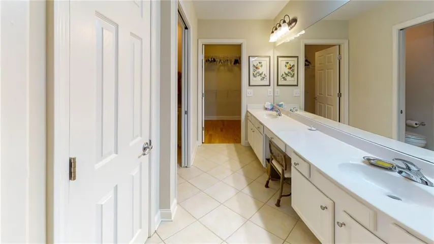1170