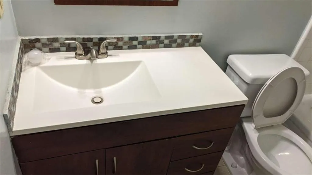 7750 Roswell Road Unit 9a, Sandy Springs, Georgia 30350, 3 Bedrooms Bedrooms, ,2 BathroomsBathrooms,Residential,Sold,7750 Roswell Road Unit 9a,6866508