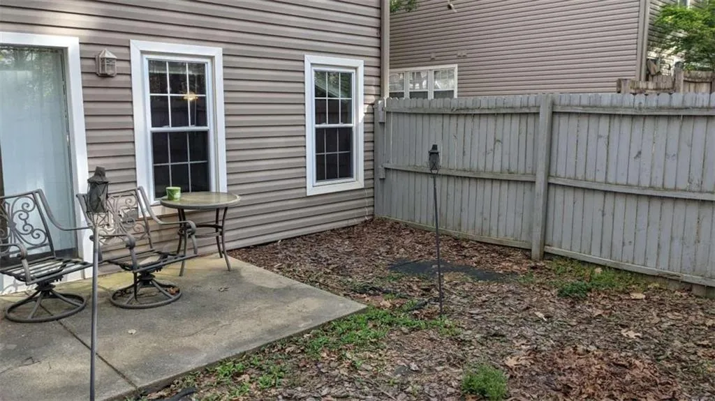 7750 Roswell Road Unit 9a, Sandy Springs, Georgia 30350, 3 Bedrooms Bedrooms, ,2 BathroomsBathrooms,Residential,Sold,7750 Roswell Road Unit 9a,6866508