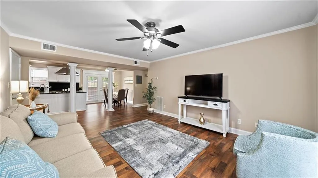 5663 Kingsport Drive Unit 6, Atlanta, Georgia 30342, 2 Bedrooms Bedrooms, ,1 BathroomBathrooms,Residential,Sold,5663 Kingsport Drive Unit 6,7362961 5663 Kingsport Drive Unit 6, Atlanta, Georgia 30342, 2 Bedrooms Bedrooms, ,1 BathroomBathrooms,Residential,Sold,5663 Kingsport Drive Unit 6,7362961