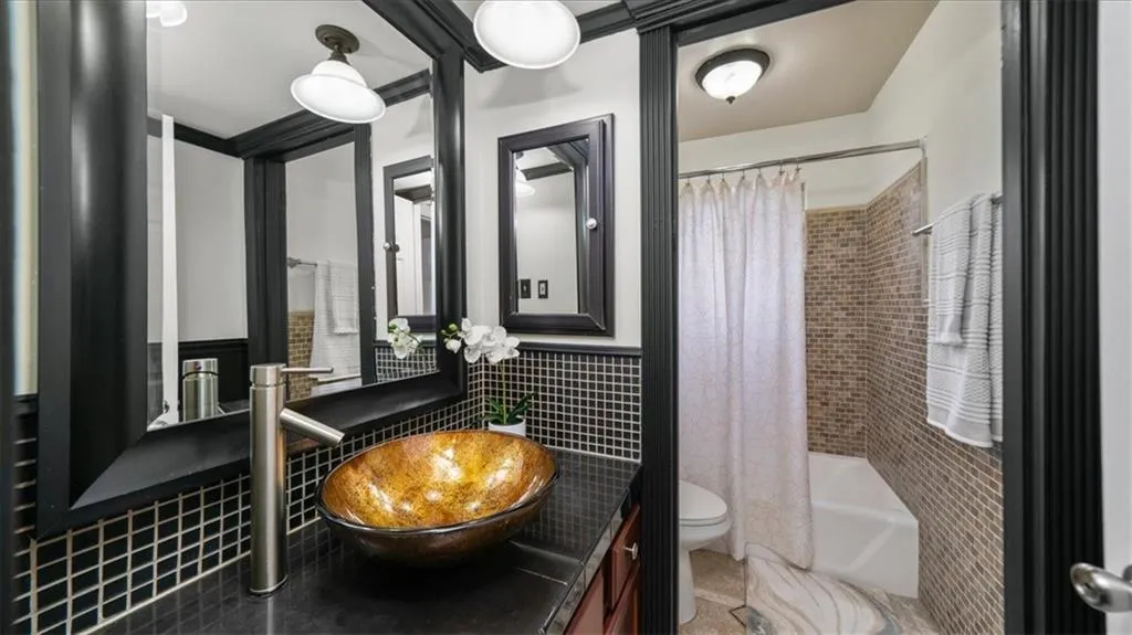 5663 Kingsport Drive Unit 6, Atlanta, Georgia 30342, 2 Bedrooms Bedrooms, ,1 BathroomBathrooms,Residential,Sold,5663 Kingsport Drive Unit 6,7362961 5663 Kingsport Drive Unit 6, Atlanta, Georgia 30342, 2 Bedrooms Bedrooms, ,1 BathroomBathrooms,Residential,Sold,5663 Kingsport Drive Unit 6,7362961