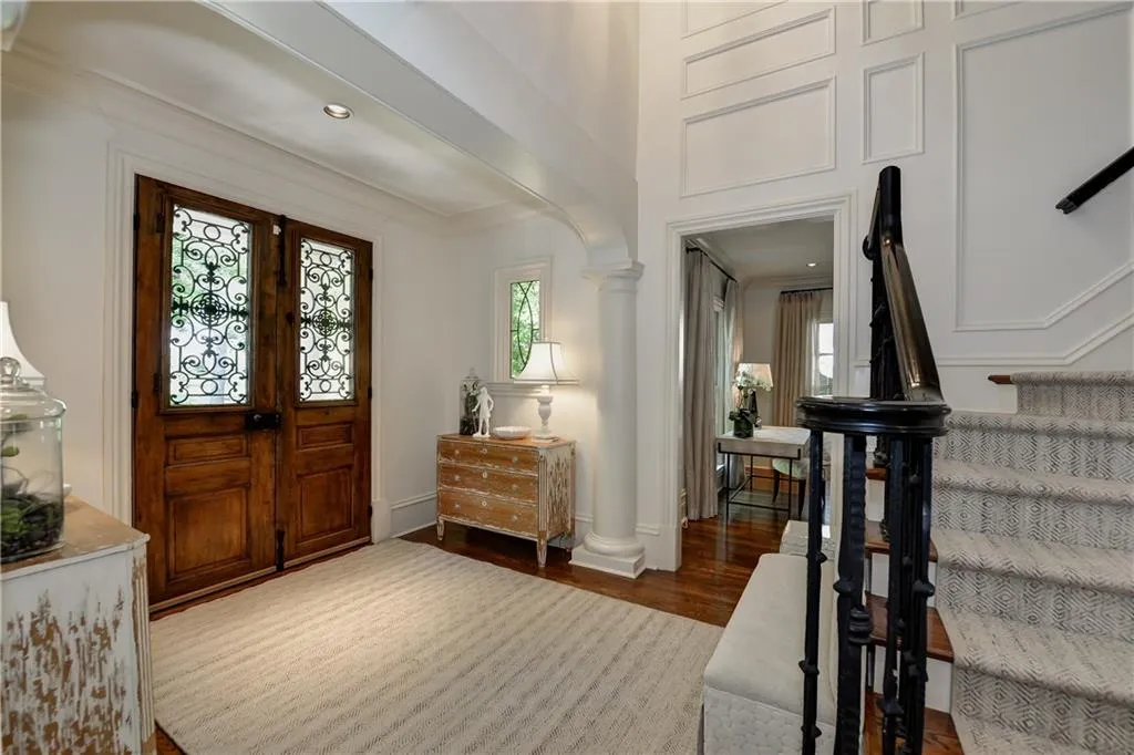 3915 Club Drive Ne, Atlanta, Georgia 30319, 5 Bedrooms Bedrooms, ,4 BathroomsBathrooms,Residential,Sold,3915 Club Drive Ne,5682430