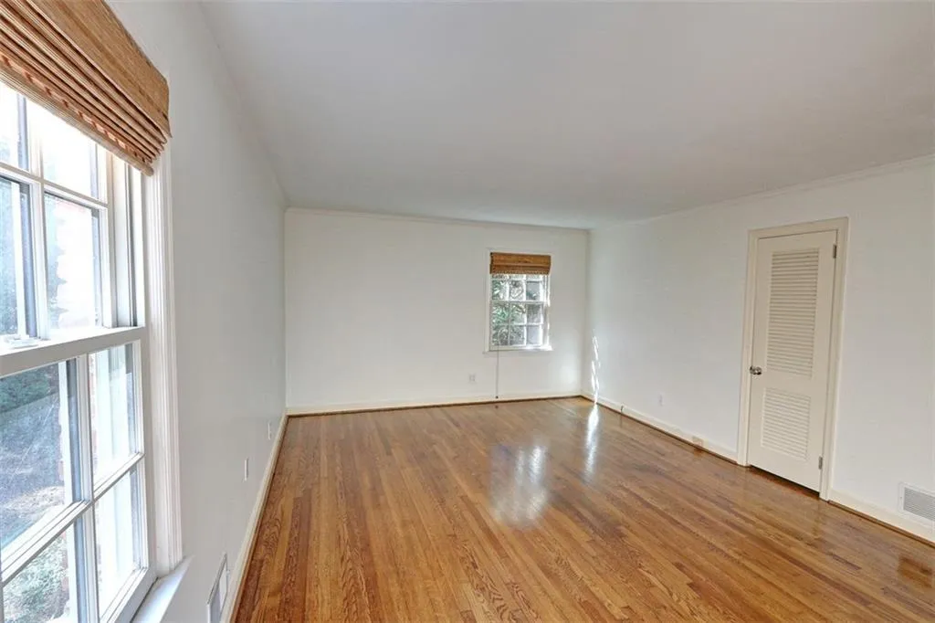 496 Londonberry Road, Atlanta, Georgia 30327, 3 Bedrooms Bedrooms, ,3 BathroomsBathrooms,Residential,Sold,496 Londonberry Road,6804465