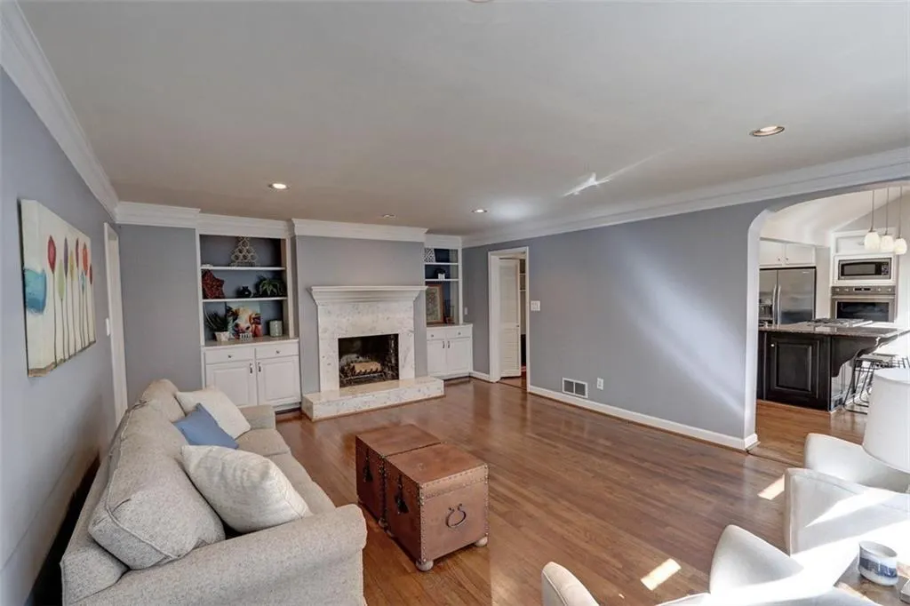 496 Londonberry Road, Atlanta, Georgia 30327, 3 Bedrooms Bedrooms, ,3 BathroomsBathrooms,Residential,Sold,496 Londonberry Road,6804465