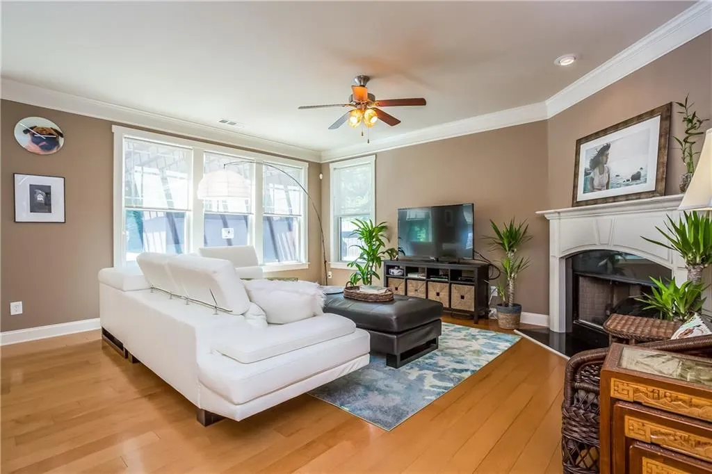 2096 Old Georgian Terrace, Atlanta, Georgia 30318, 4 Bedrooms Bedrooms, ,2 BathroomsBathrooms,Residential,Sold,2096 Old Georgian Terrace,5896148