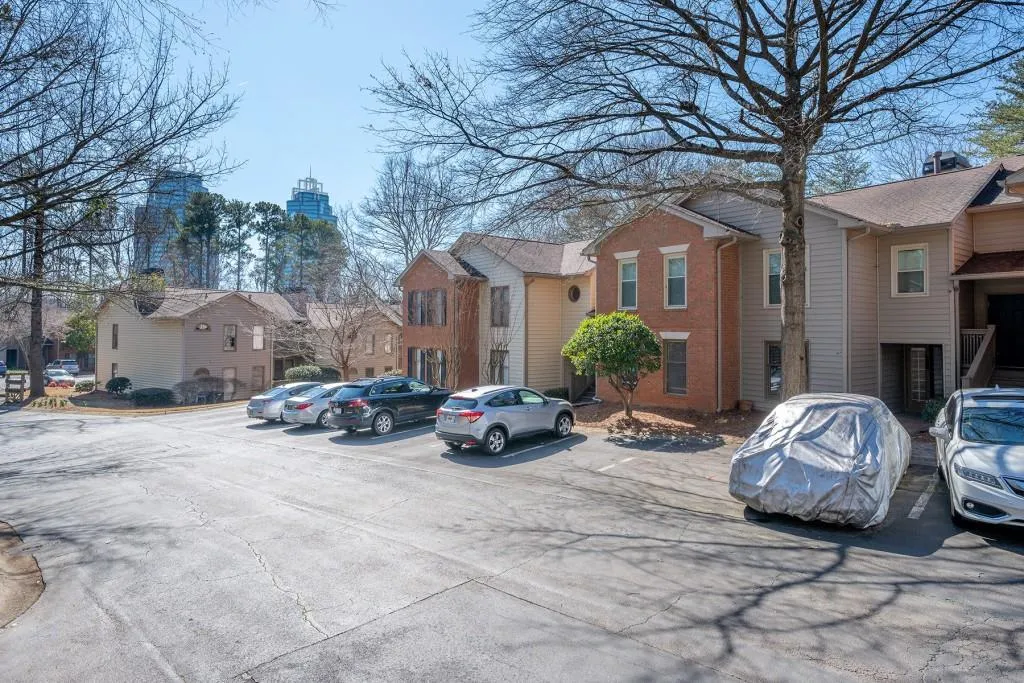 203 Garden Court, Atlanta, Georgia 30328, 3 Bedrooms Bedrooms, ,2 BathroomsBathrooms,Residential,Sold,203 Garden Court,6842379