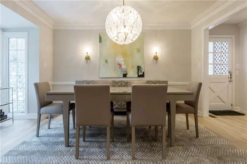 435 Amberidge Trail, Sandy Springs, Georgia 30328, 5 Bedrooms Bedrooms, ,3 BathroomsBathrooms,Residential,Sold,435 Amberidge Trail,6000490