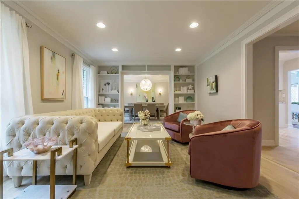 435 Amberidge Trail, Sandy Springs, Georgia 30328, 5 Bedrooms Bedrooms, ,3 BathroomsBathrooms,Residential,Sold,435 Amberidge Trail,6000490