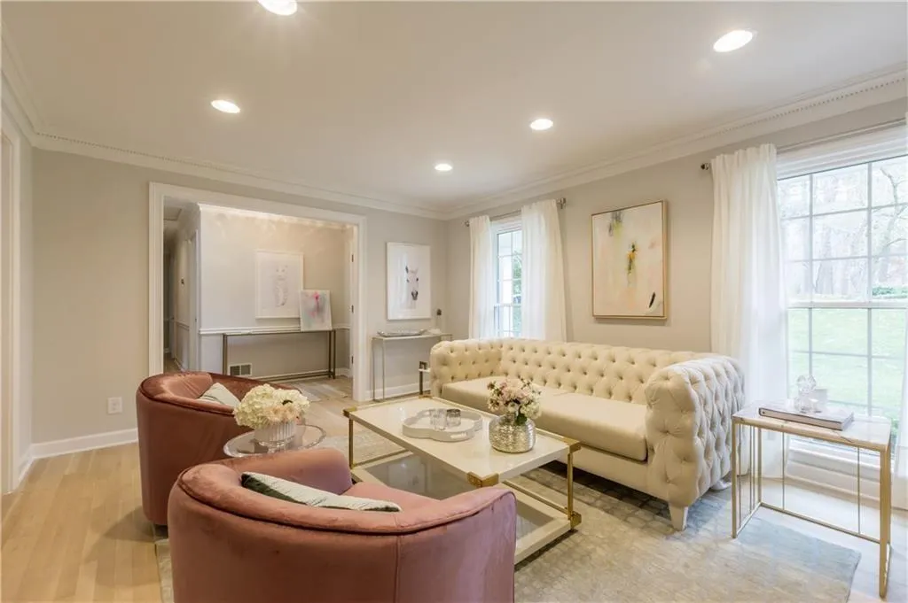 435 Amberidge Trail, Sandy Springs, Georgia 30328, 5 Bedrooms Bedrooms, ,3 BathroomsBathrooms,Residential,Sold,435 Amberidge Trail,6000490