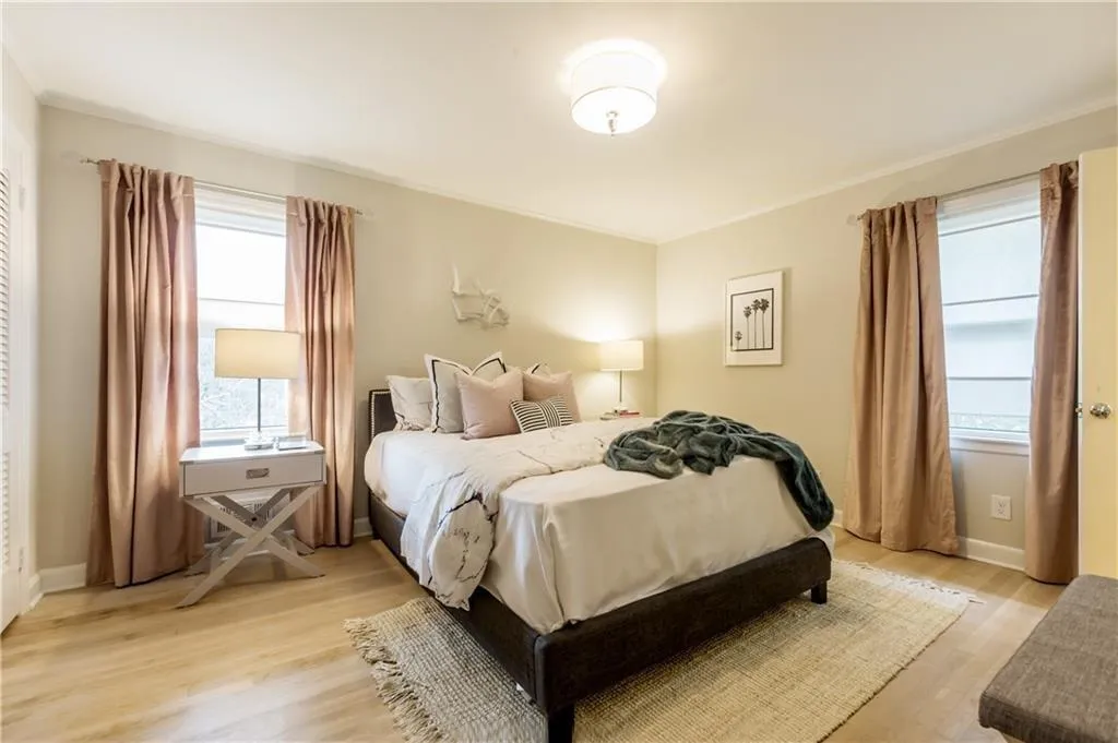 435 Amberidge Trail, Sandy Springs, Georgia 30328, 5 Bedrooms Bedrooms, ,3 BathroomsBathrooms,Residential,Sold,435 Amberidge Trail,6000490