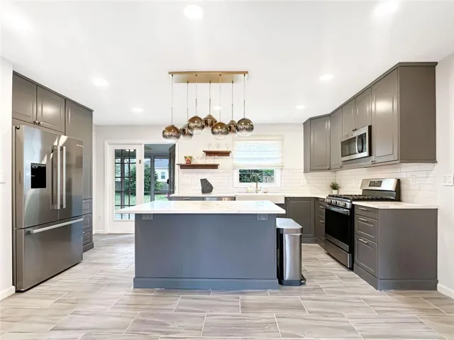 2484 Powers Ferry Drive Se, Marietta, Georgia 30067