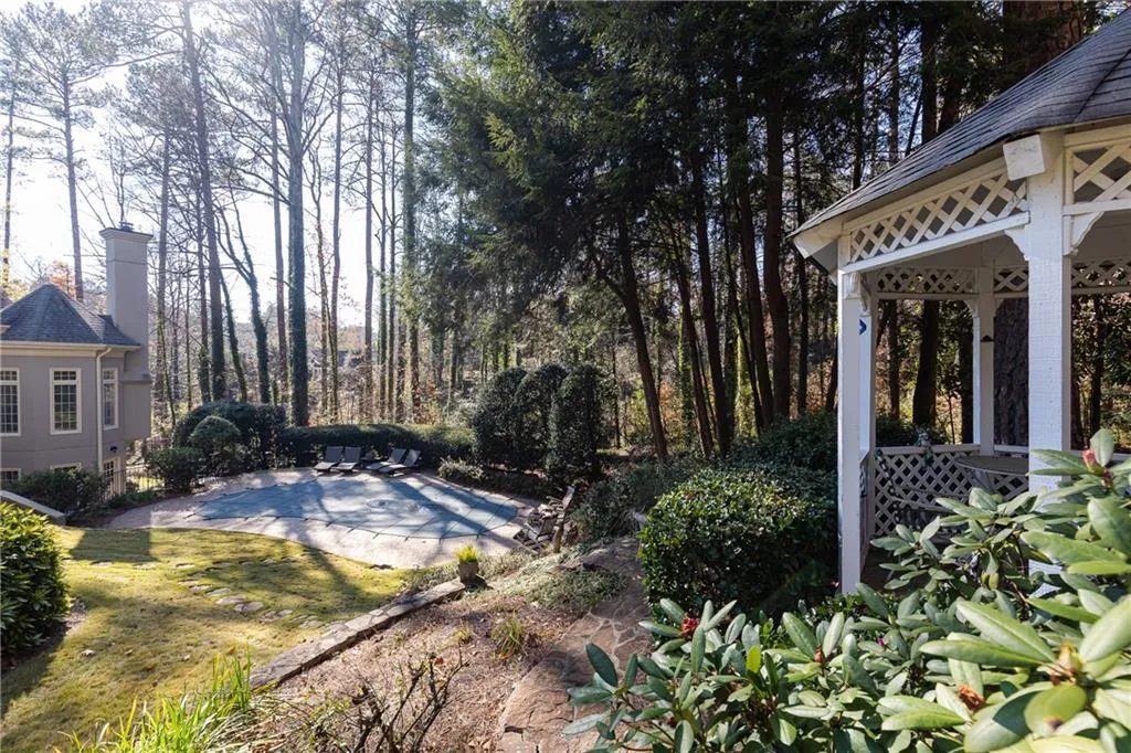 1155 Crest Valley Drive, Sandy Springs, Georgia 30327, 5 Bedrooms Bedrooms, ,5 BathroomsBathrooms,Residential,Sold,1155 Crest Valley Drive,6817509