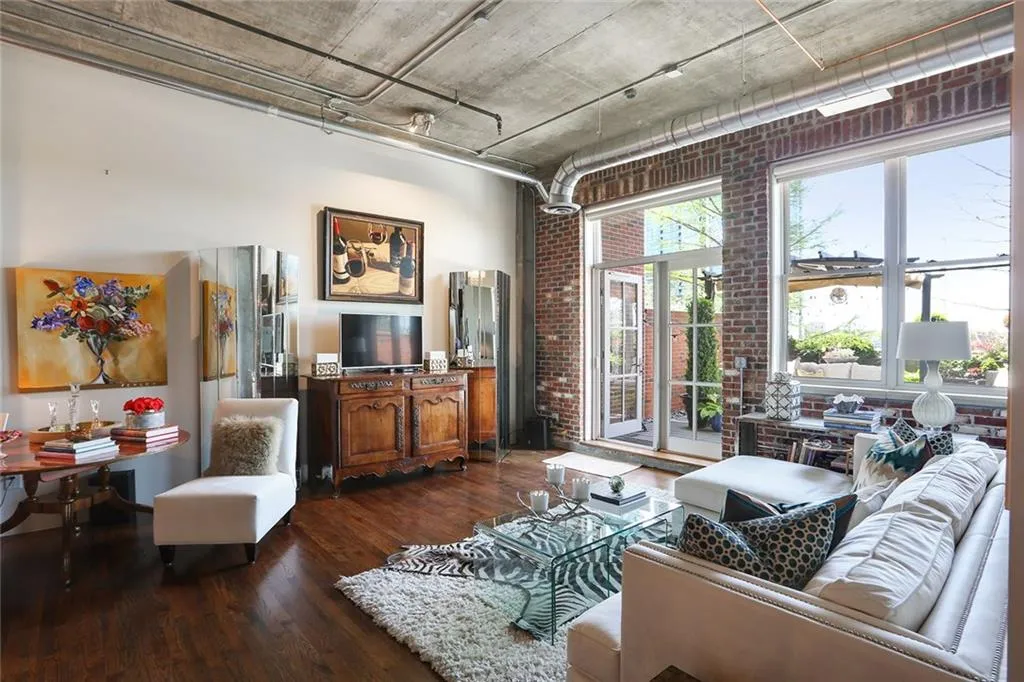 3180 Mathieson Drive Unit 503, Atlanta, Georgia 30305, 1 Bedroom Bedrooms, ,1 BathroomBathrooms,Residential,Sold,3180 Mathieson Drive Unit 503,5998315