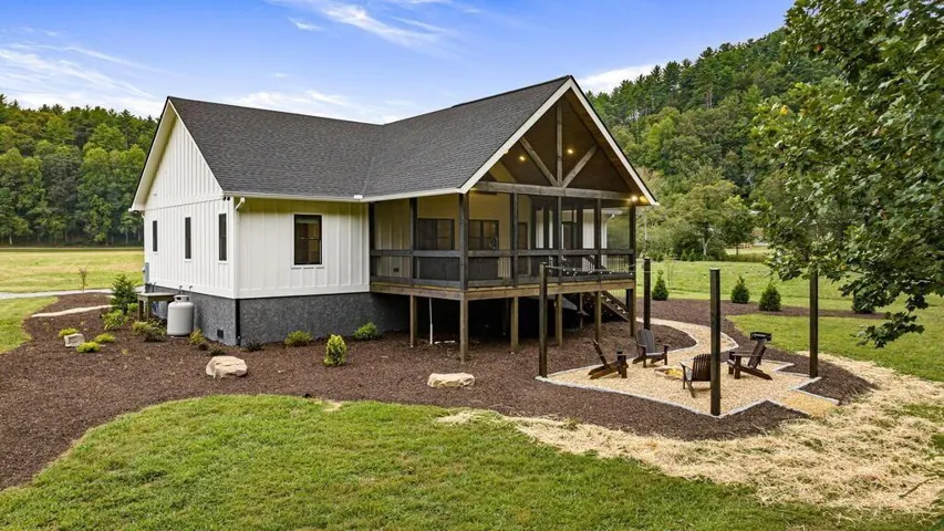 235 W Conasauga Creek, Ellijay, Georgia 30540