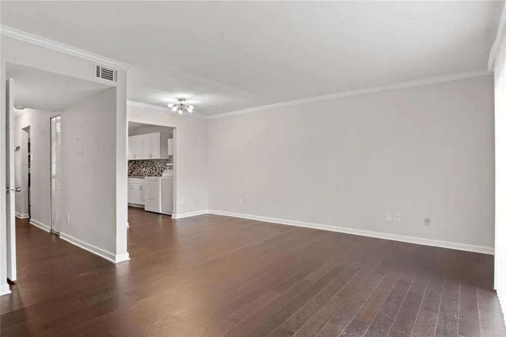 5574 Kingsport Drive, Atlanta, Georgia 30342, 2 Bedrooms Bedrooms, ,1 BathroomBathrooms,Residential,Sold,5574 Kingsport Drive,6807816