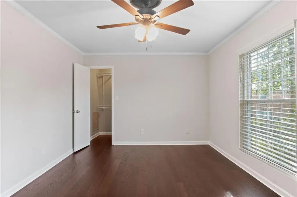 5574 Kingsport Drive, Atlanta, Georgia 30342, 2 Bedrooms Bedrooms, ,1 BathroomBathrooms,Residential,Sold,5574 Kingsport Drive,6807816