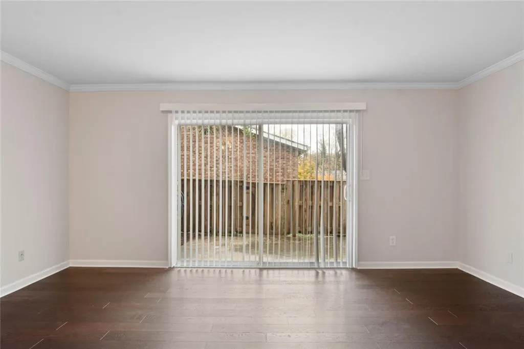 5574 Kingsport Drive, Atlanta, Georgia 30342, 2 Bedrooms Bedrooms, ,1 BathroomBathrooms,Residential,Sold,5574 Kingsport Drive,6807816