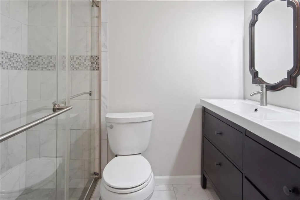 5574 Kingsport Drive, Atlanta, Georgia 30342, 2 Bedrooms Bedrooms, ,1 BathroomBathrooms,Residential,Sold,5574 Kingsport Drive,6807816