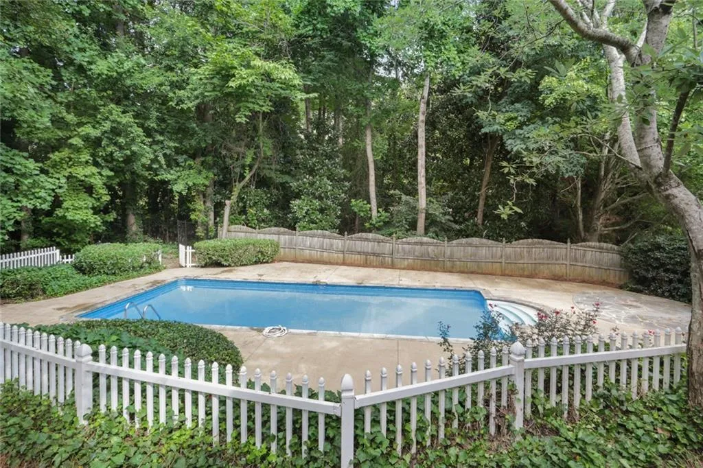 790 Spalding Heights Drive, Sandy Springs, Georgia 30350, 5 Bedrooms Bedrooms, ,4 BathroomsBathrooms,Residential,Sold,790 Spalding Heights Drive,7094193