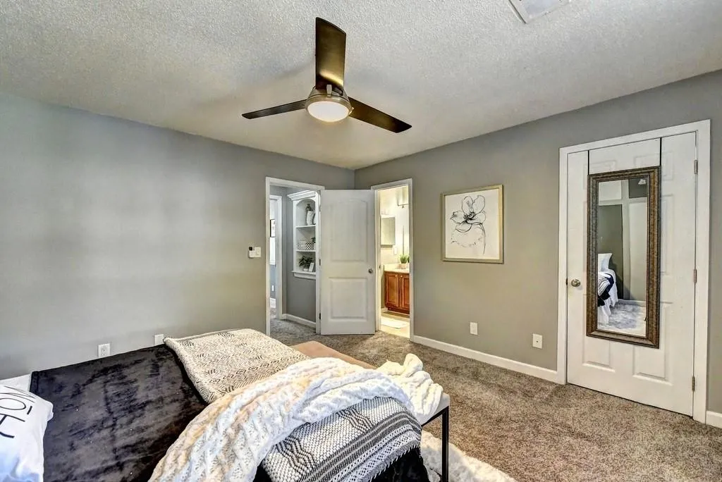 6900 Roswell Road Unit C3, Sandy Springs, Georgia 30328, 2 Bedrooms Bedrooms, ,2 BathroomsBathrooms,Residential,Sold,6900 Roswell Road Unit C3,6623550