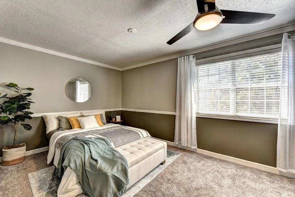 6900 Roswell Road Unit C3, Sandy Springs, Georgia 30328, 2 Bedrooms Bedrooms, ,2 BathroomsBathrooms,Residential,Sold,6900 Roswell Road Unit C3,6623550
