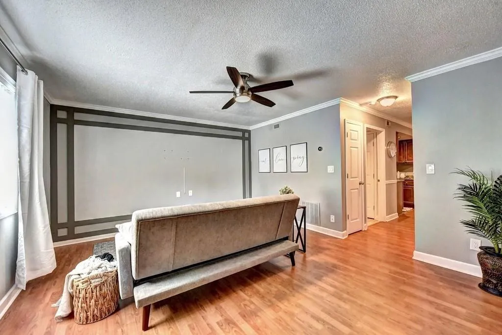 6900 Roswell Road Unit C3, Sandy Springs, Georgia 30328, 2 Bedrooms Bedrooms, ,2 BathroomsBathrooms,Residential,Sold,6900 Roswell Road Unit C3,6623550