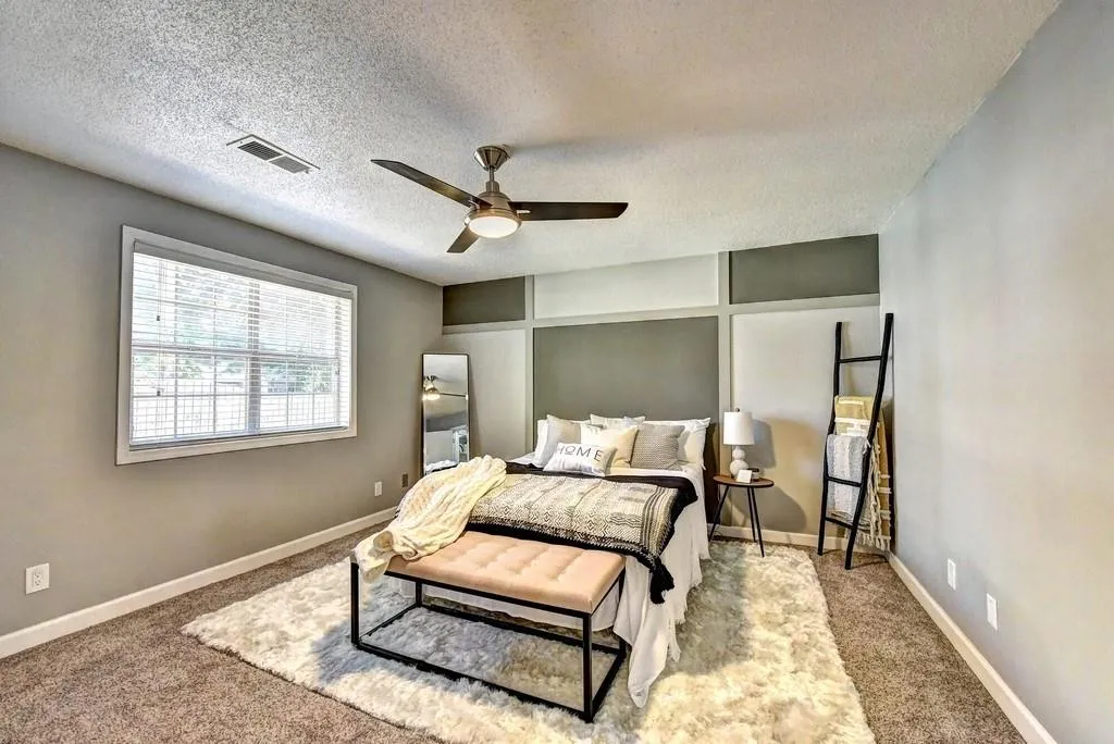 6900 Roswell Road Unit C3, Sandy Springs, Georgia 30328, 2 Bedrooms Bedrooms, ,2 BathroomsBathrooms,Residential,Sold,6900 Roswell Road Unit C3,6623550